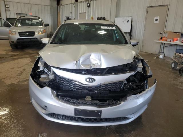 VIN KNAFX4A66G5476117 2016 KIA Forte, LX no.5