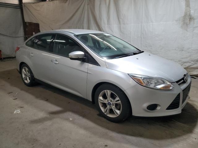 VIN 1FADP3F25EL106107 2014 Ford Focus, SE no.4