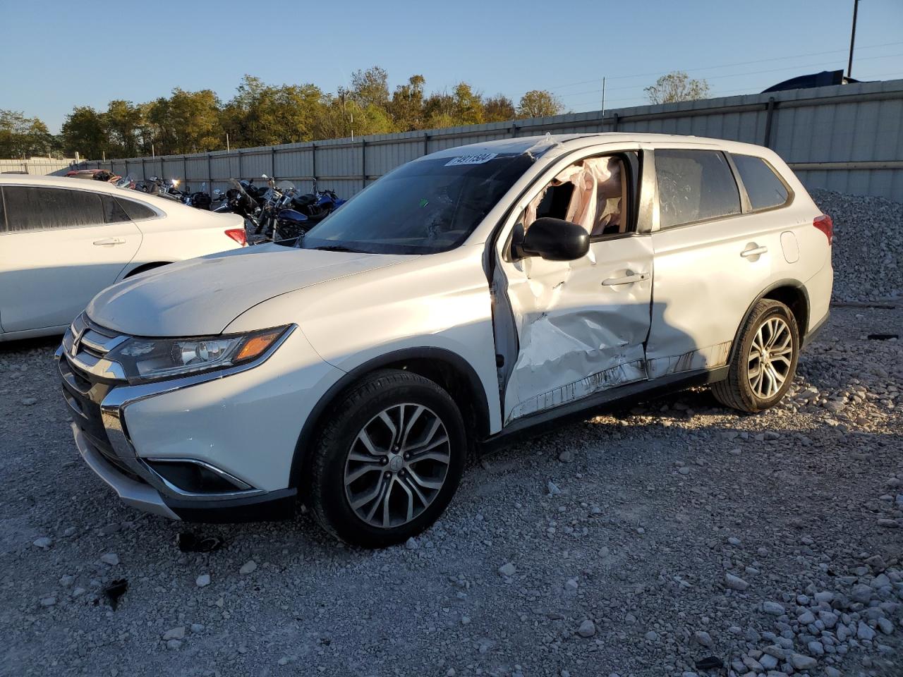 Lot #2928646783 2017 MITSUBISHI OUTLANDER