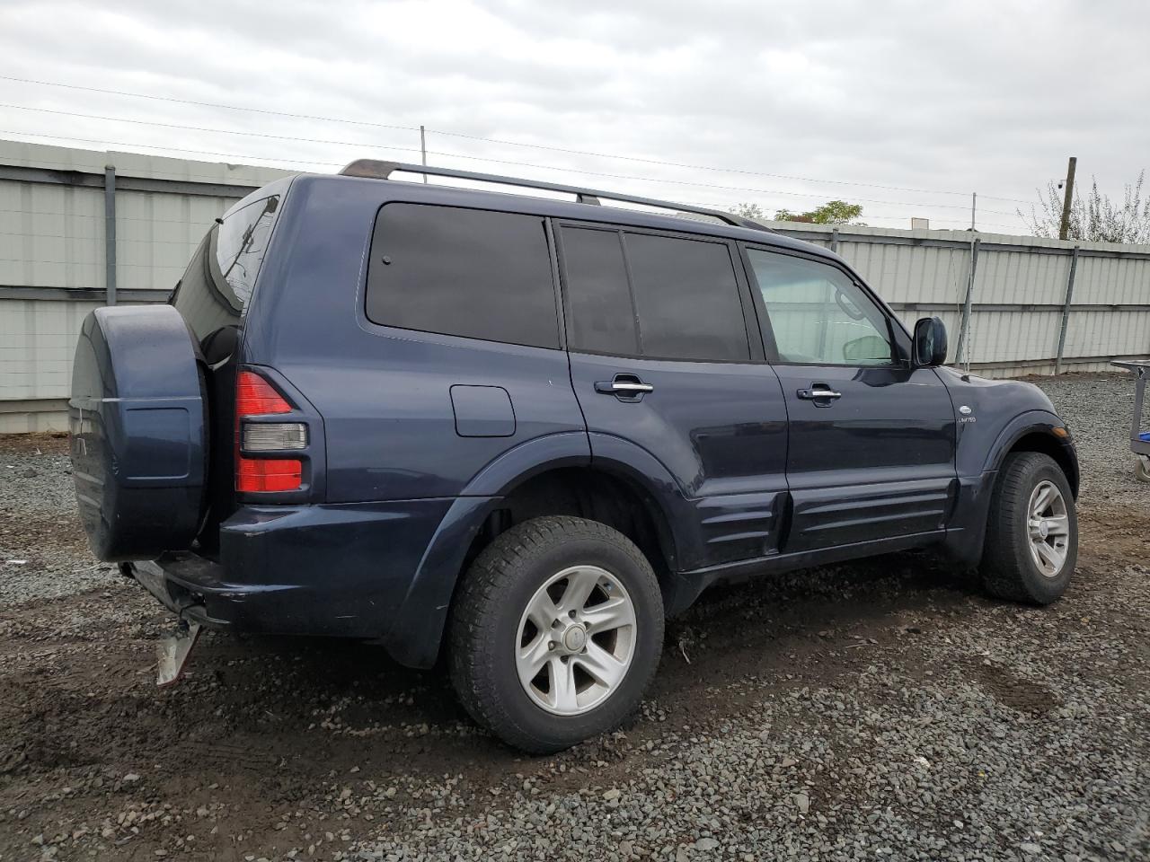 Lot #2955306602 2002 MITSUBISHI MONTERO LI