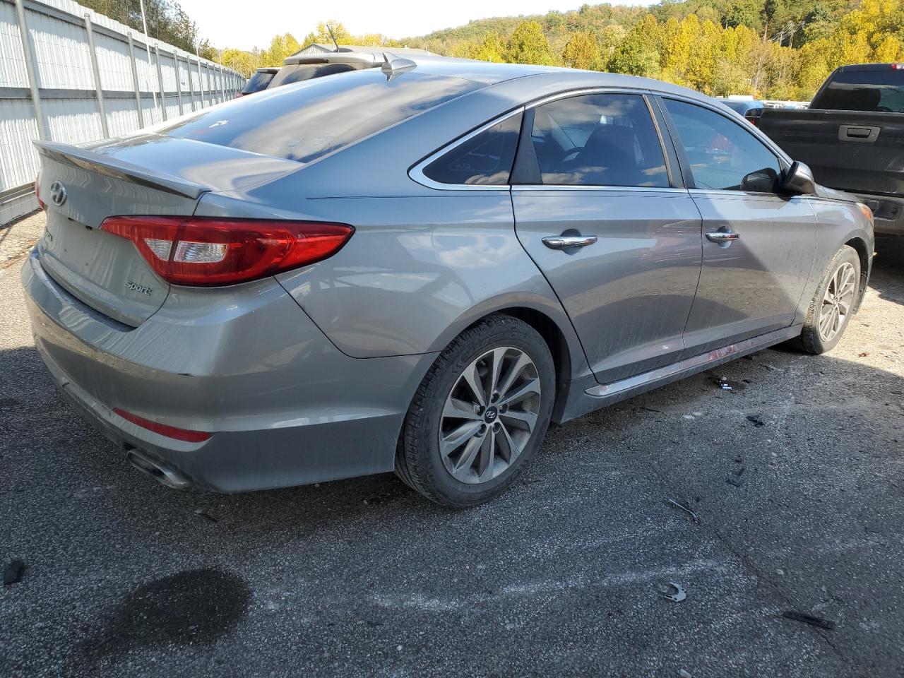 Lot #3034343125 2015 HYUNDAI SONATA SPO