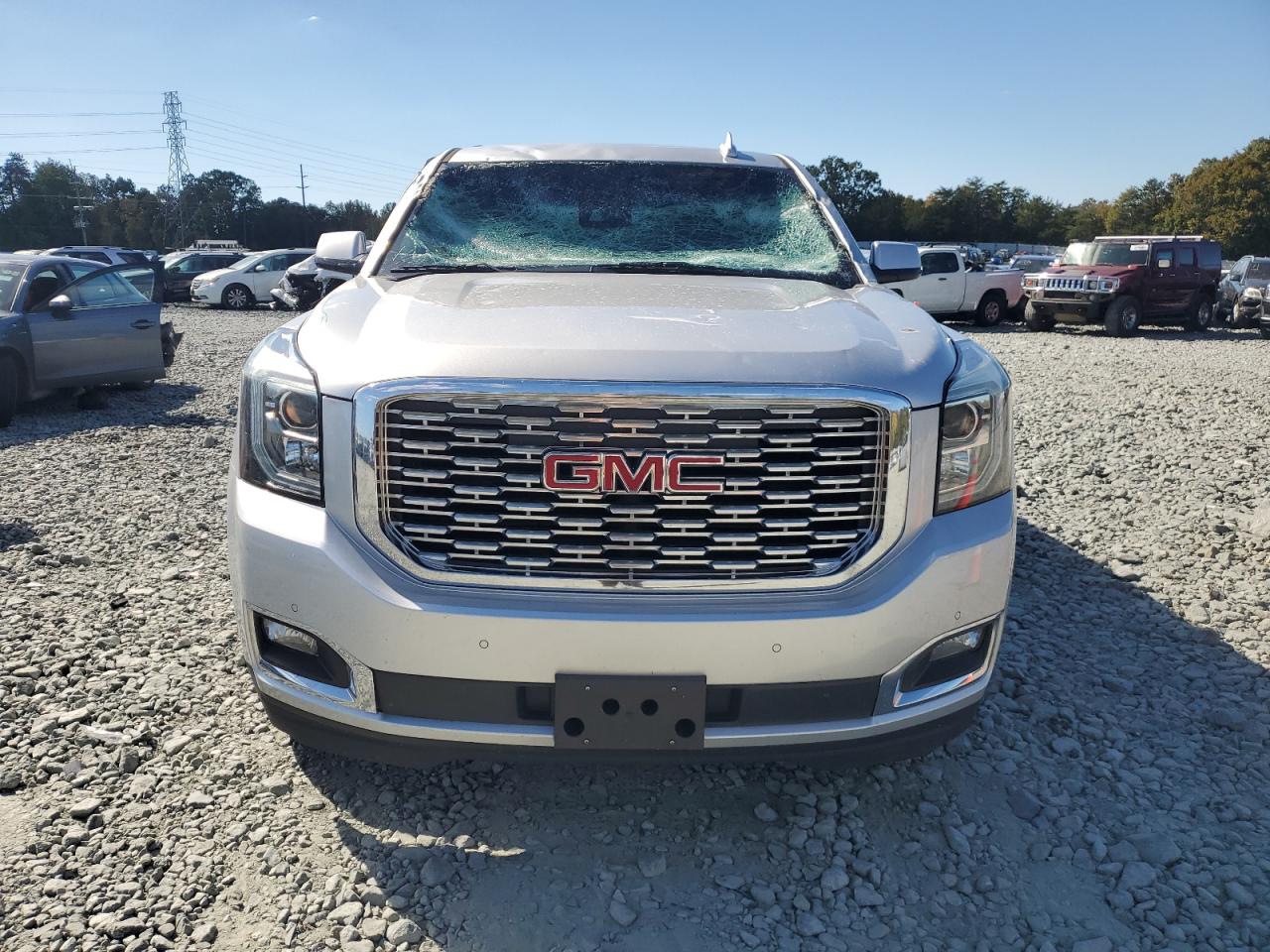 Lot #2960191110 2020 GMC YUKON DENA