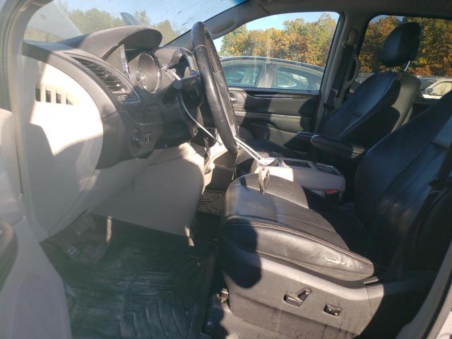 2016 CHRYSLER TOWN & COU - 2C4RC1BG6GR215378