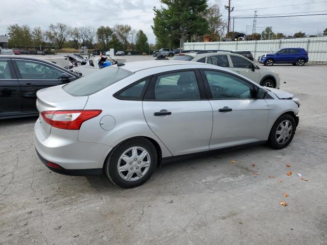 VIN 1FADP3E2XEL418358 2014 FORD FOCUS no.3