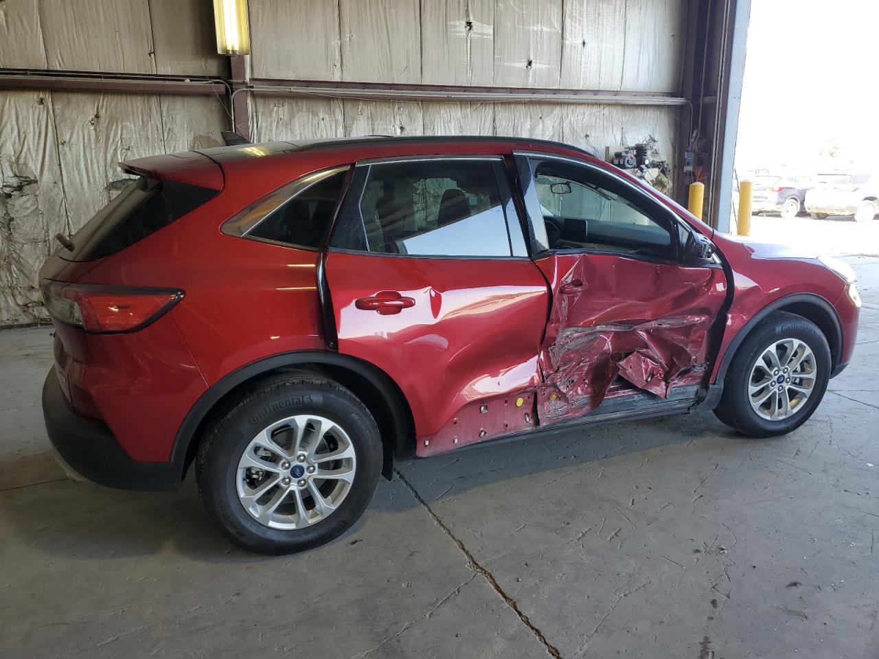 Lot #2974826344 2021 FORD ESCAPE SE