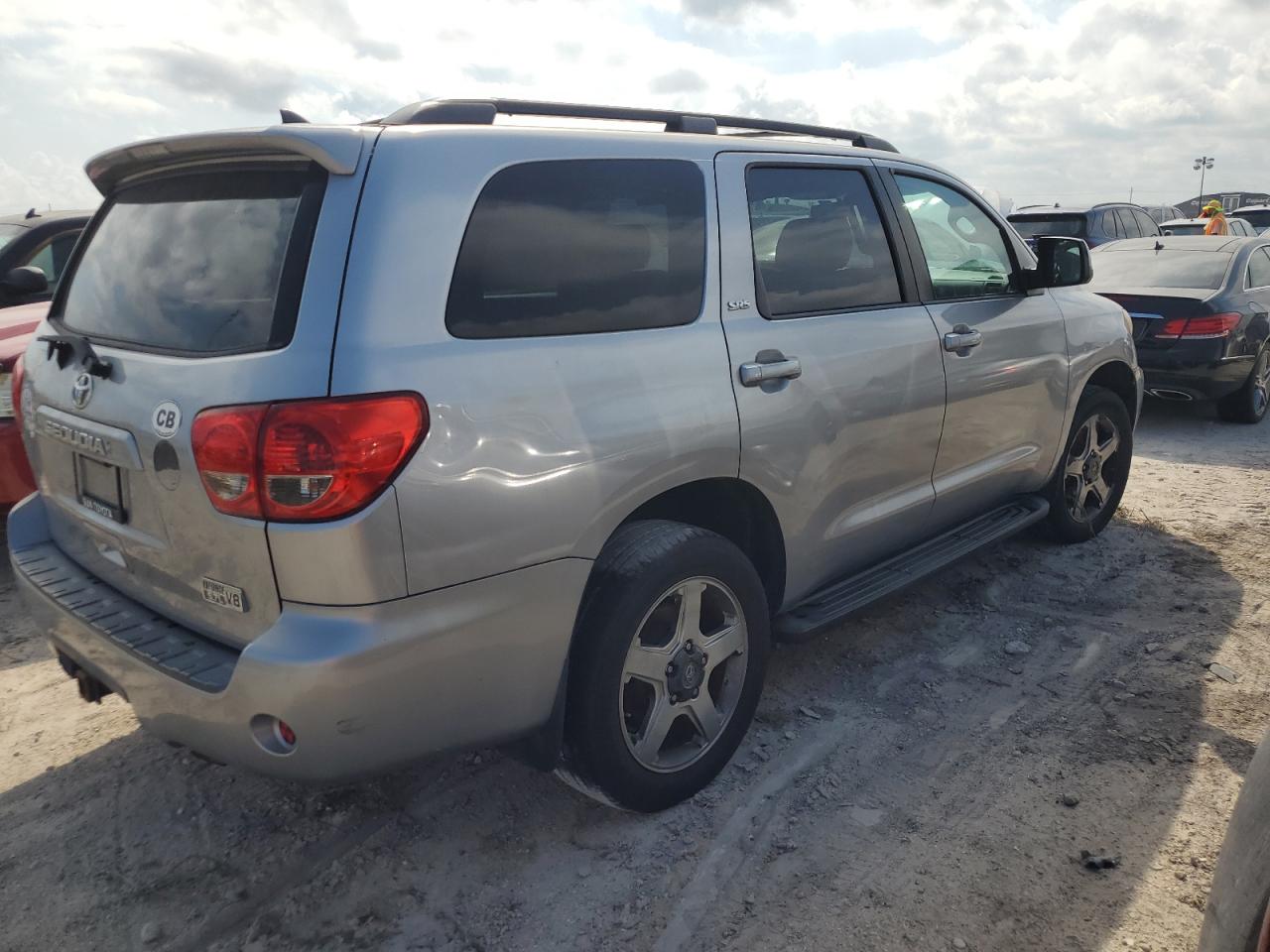 Lot #2940484448 2013 TOYOTA SEQUOIA SR