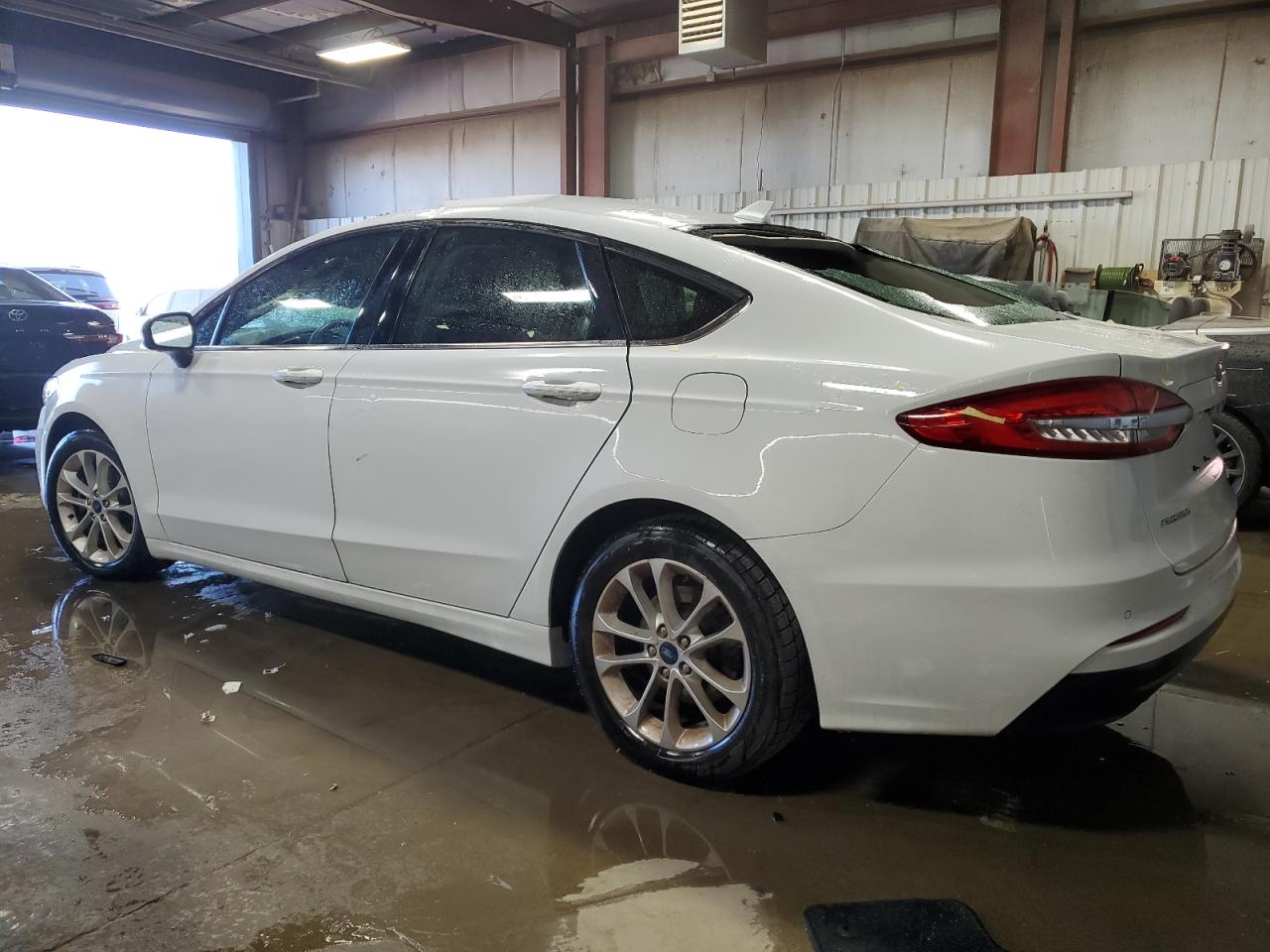 Lot #2943131442 2020 FORD FUSION SE