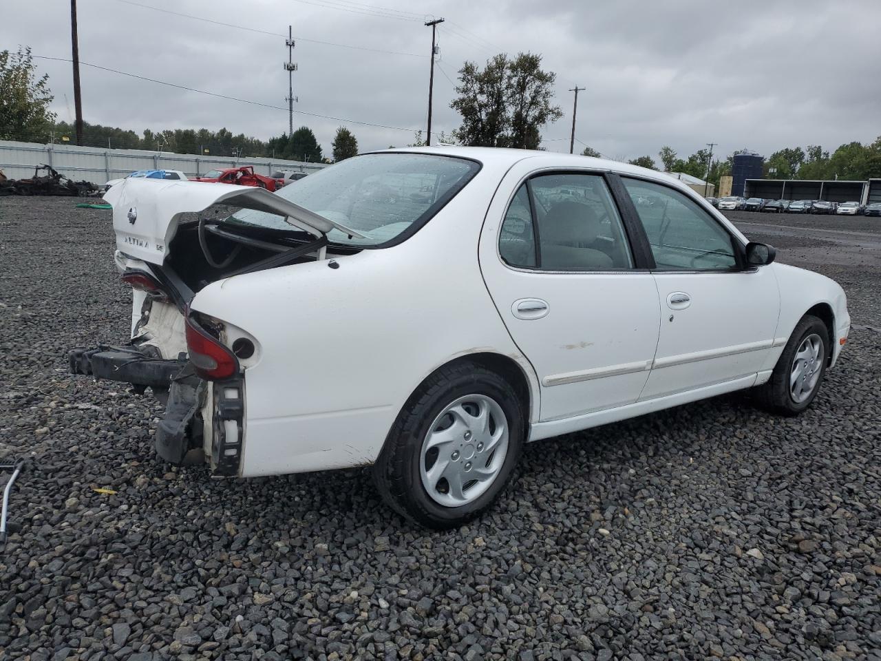 Lot #3040696786 1997 NISSAN ALTIMA XE