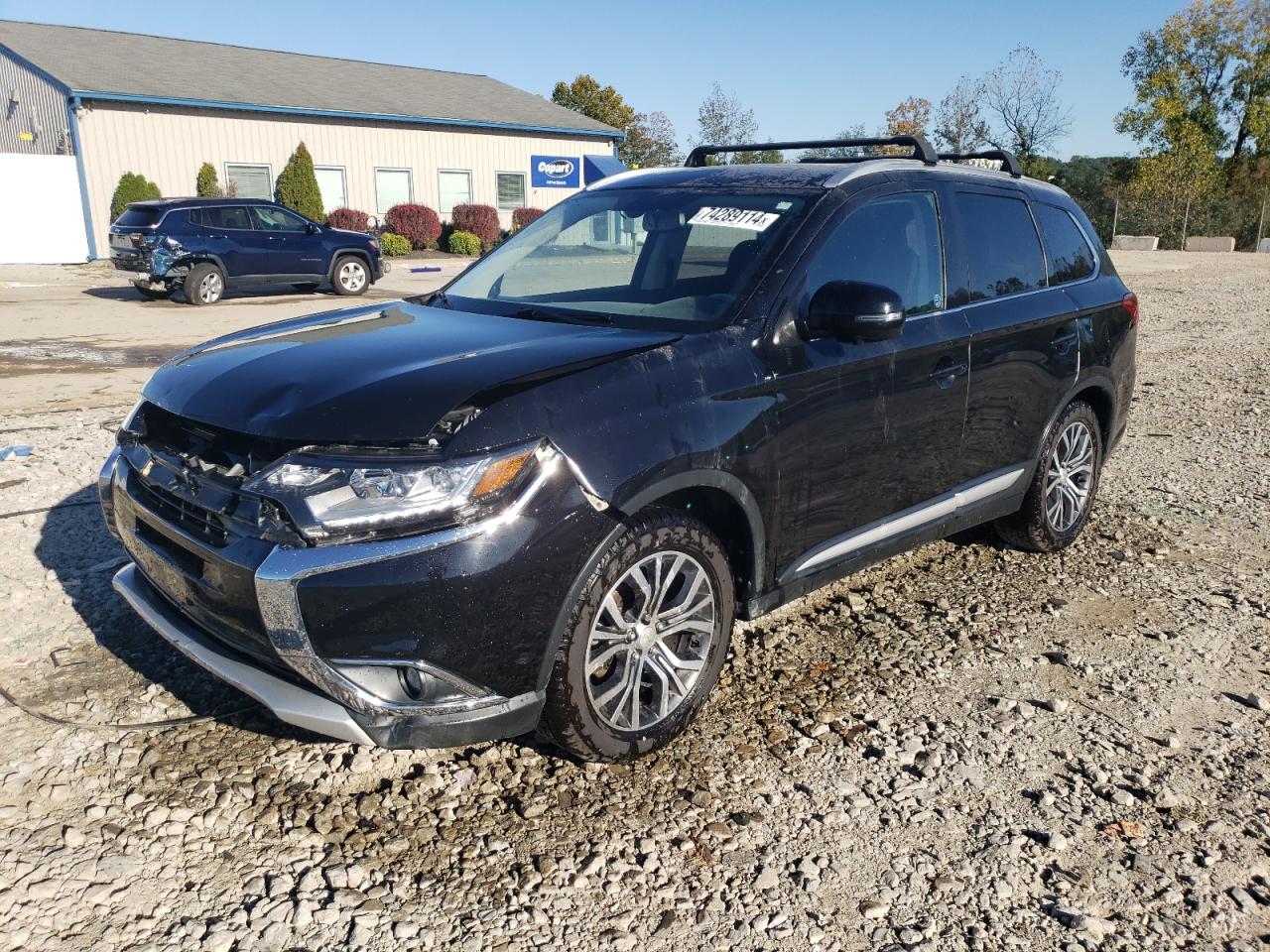 Mitsubishi Outlander 2018 Medium