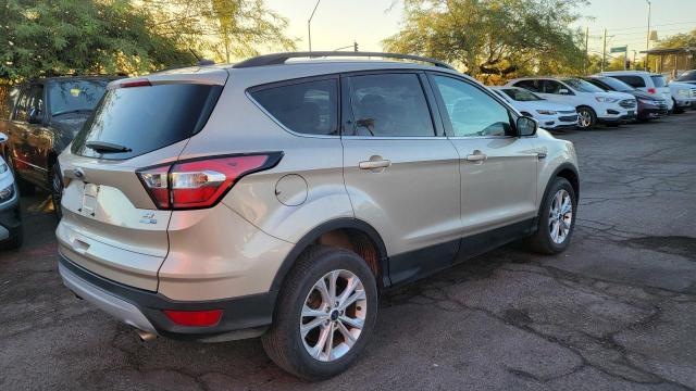 VIN 1FMCU9GD3JUC10645 2018 Ford Escape, SE no.4