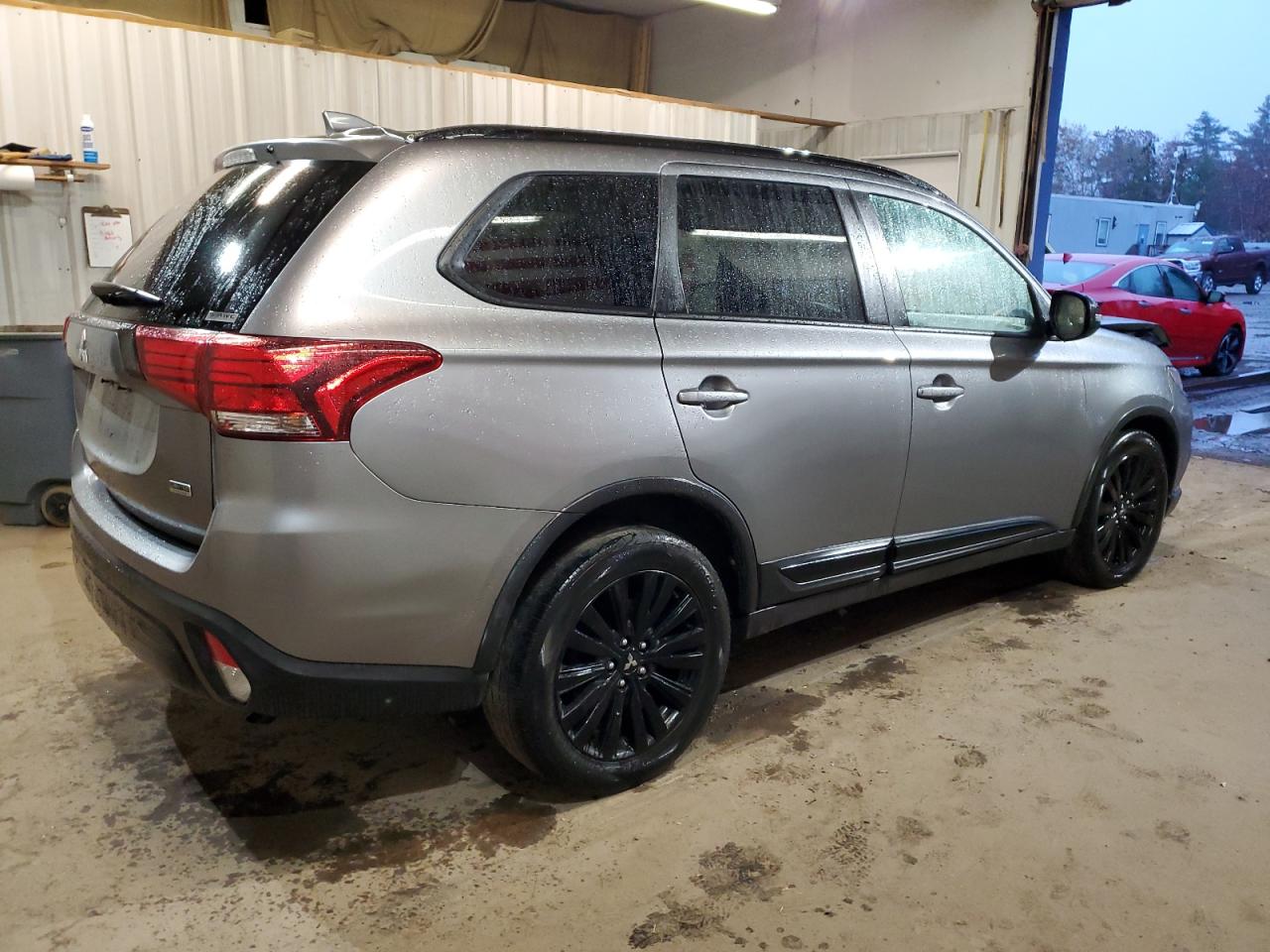 Lot #3020678963 2020 MITSUBISHI OUTLANDER