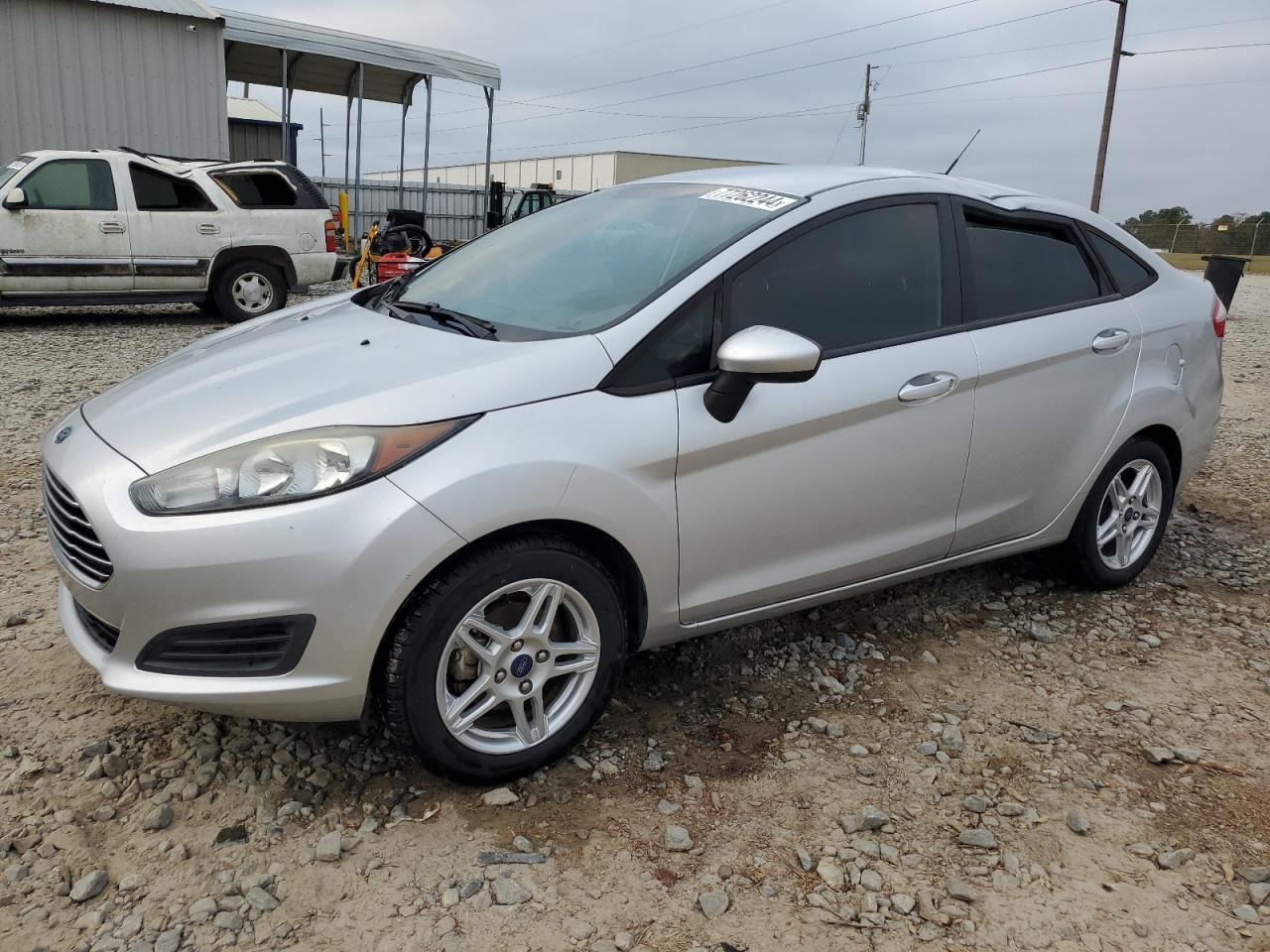 Lot #2938129905 2017 FORD FIESTA SE