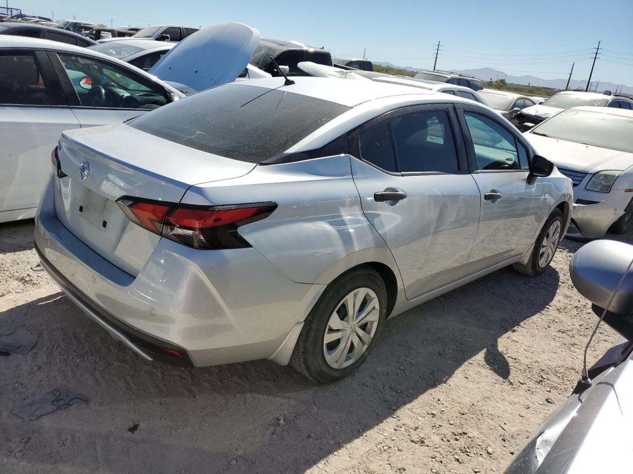 Lot #2989217688 2020 NISSAN VERSA S