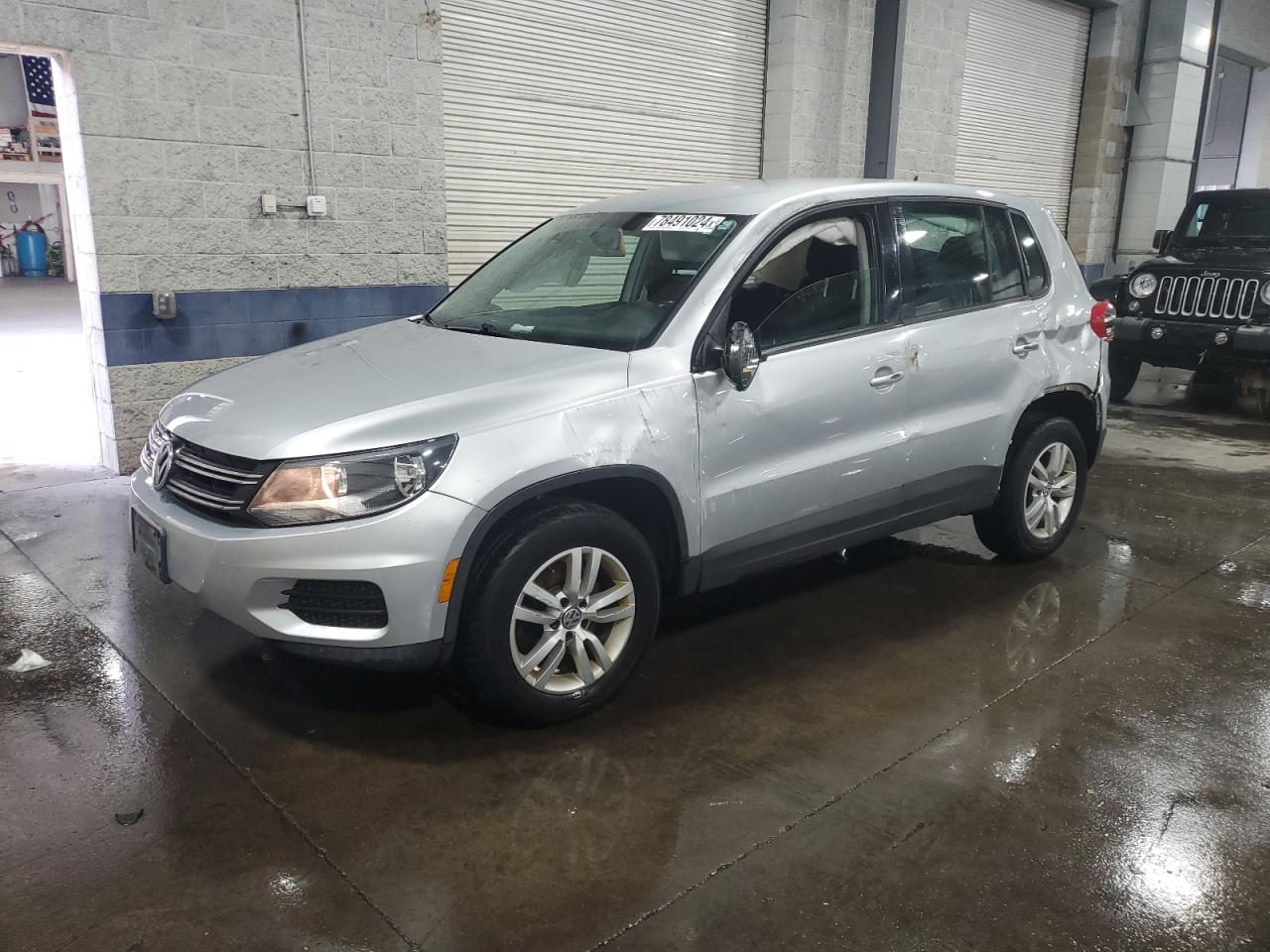 Lot #2976991594 2013 VOLKSWAGEN TIGUAN S