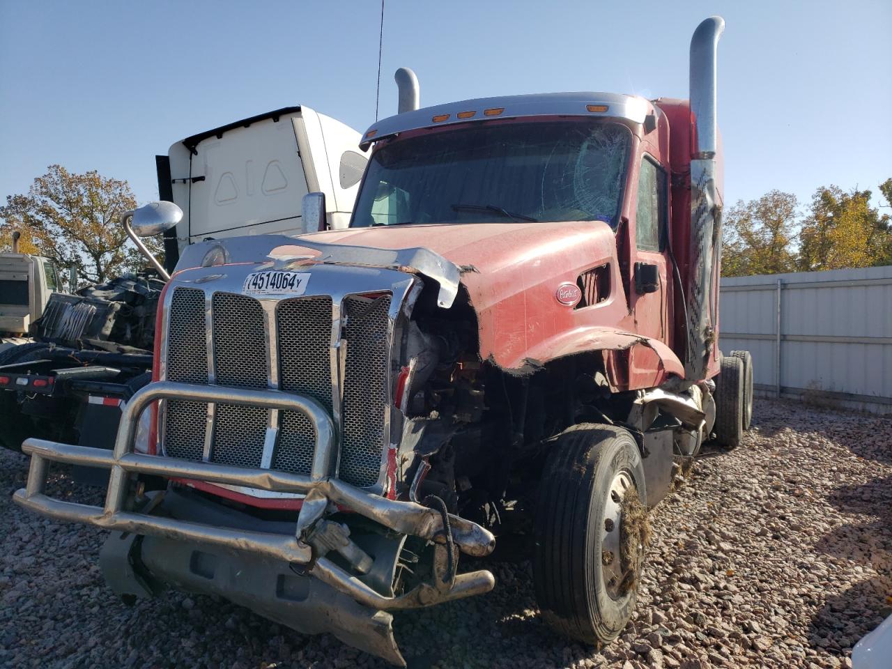 Lot #2909716358 2015 PETERBILT 579