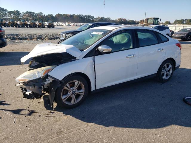 VIN 1FADP3F20EL436088 2014 Ford Focus, SE no.1