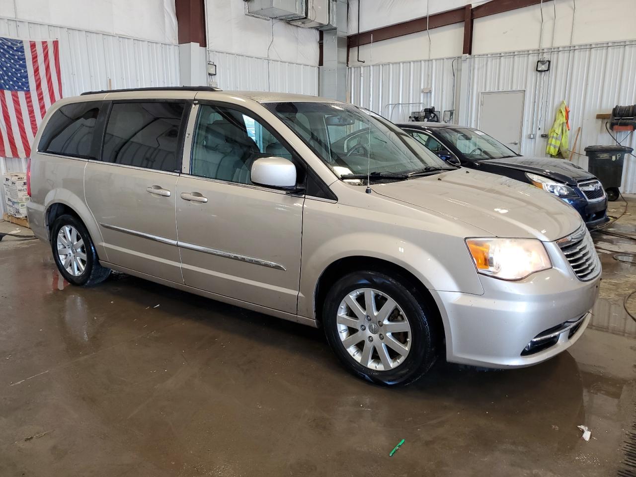 Lot #2893352492 2013 CHRYSLER TOWN & COU