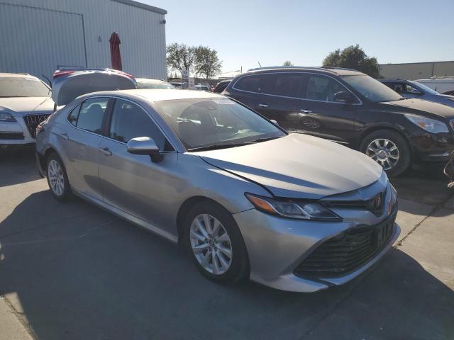 Vin: 4t1c11ak6lu920398, lot: 77664084, toyota camry le 20204