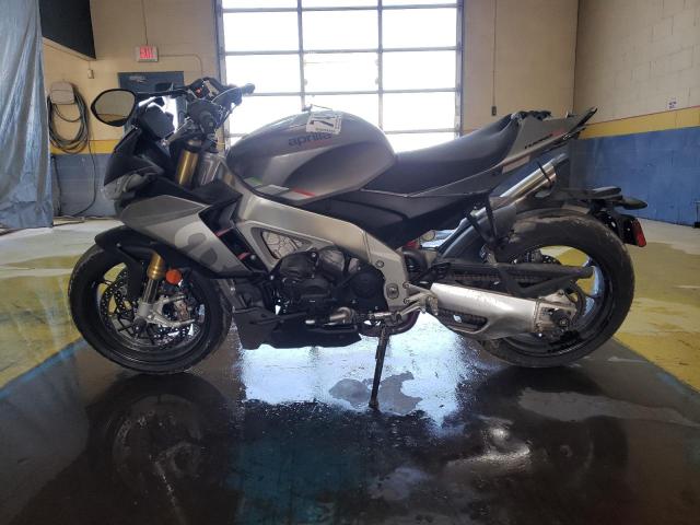 2022 APRILIA TUONO V4 1 ZD4KZUA01NS000559