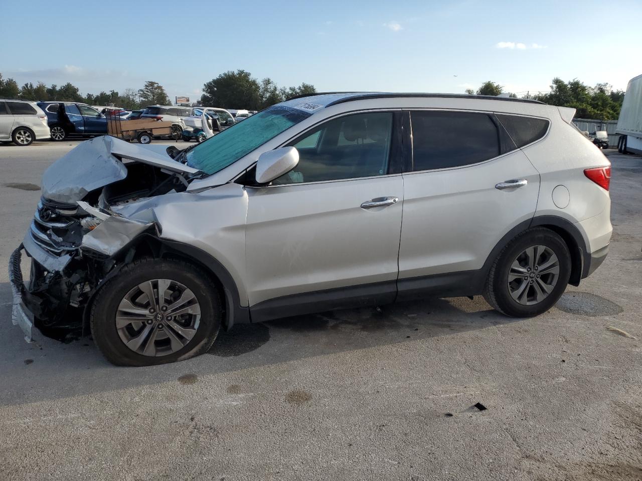  Salvage Hyundai SANTA FE