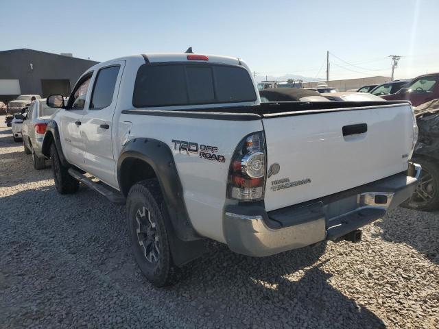 VIN 3TMLU4EN4FM164824 2015 Toyota Tacoma, Double Cab no.2