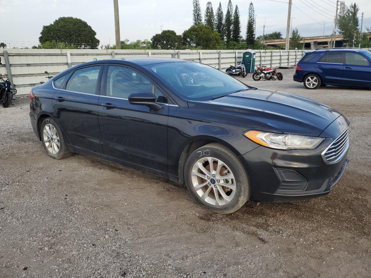 Lot #2974569429 2019 FORD FUSION SE