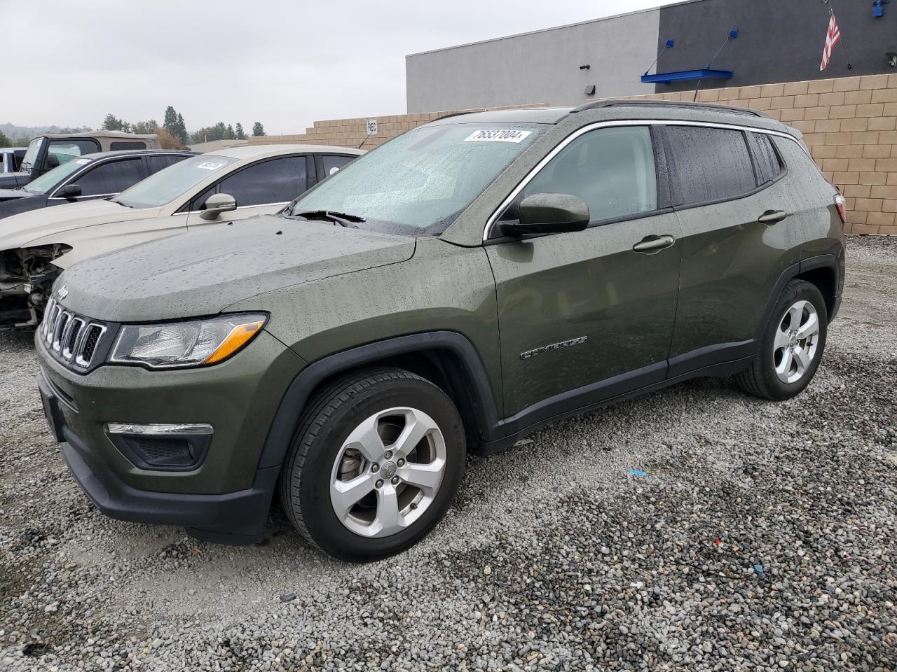 Lot #2979690682 2020 JEEP COMPASS LA