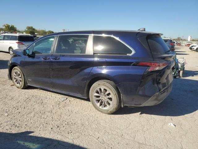 2021 TOYOTA SIENNA LE - 5TDKRKEC5MS010622