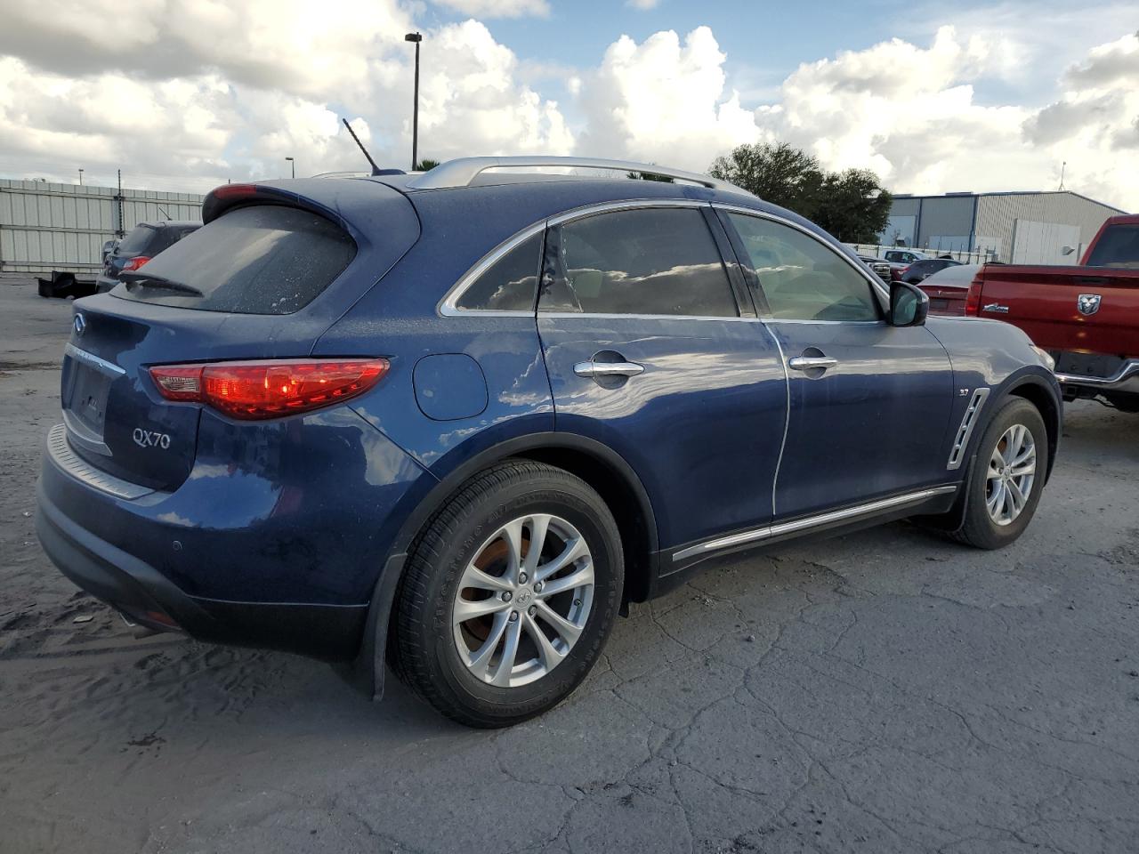 INFINITI QX70 2017 blue  gas JN8CS1MU6HM143781 photo #4