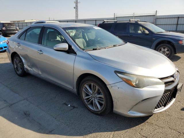 VIN 4T1BF1FK4FU905439 2015 Toyota Camry, LE no.4