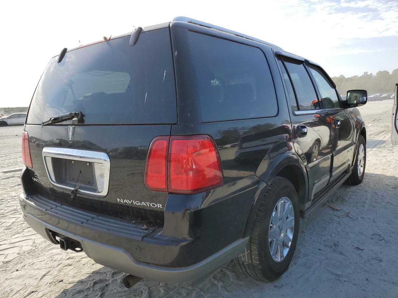 Lot #2979217971 2004 LINCOLN NAVIGATOR