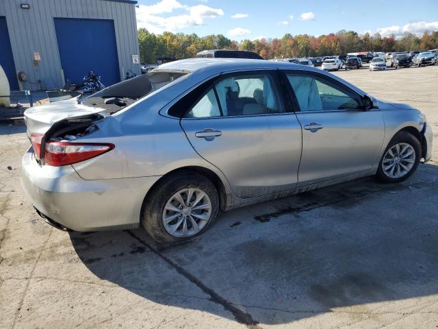 VIN 4T1BF1FK1FU992166 2015 Toyota Camry, LE no.3