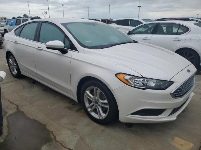 VIN 3FA6P0HD1JR259021 2018 Ford Fusion, SE no.4