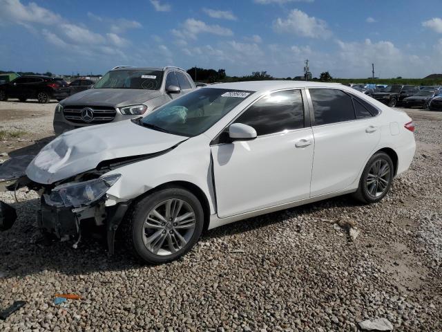 VIN 4T1BF1FK3GU120721 2016 Toyota Camry, LE no.1