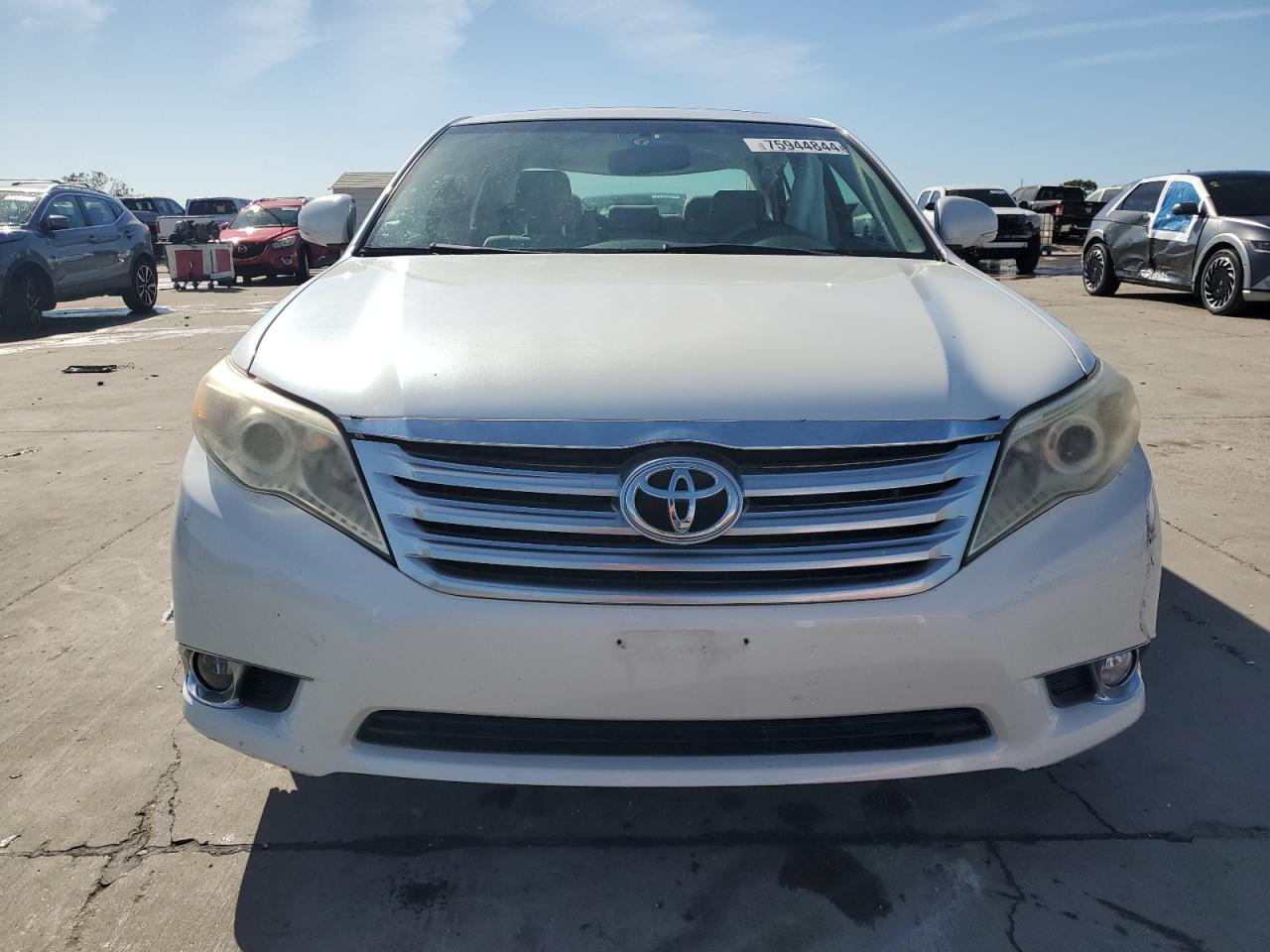 Lot #2928576726 2011 TOYOTA AVALON BAS