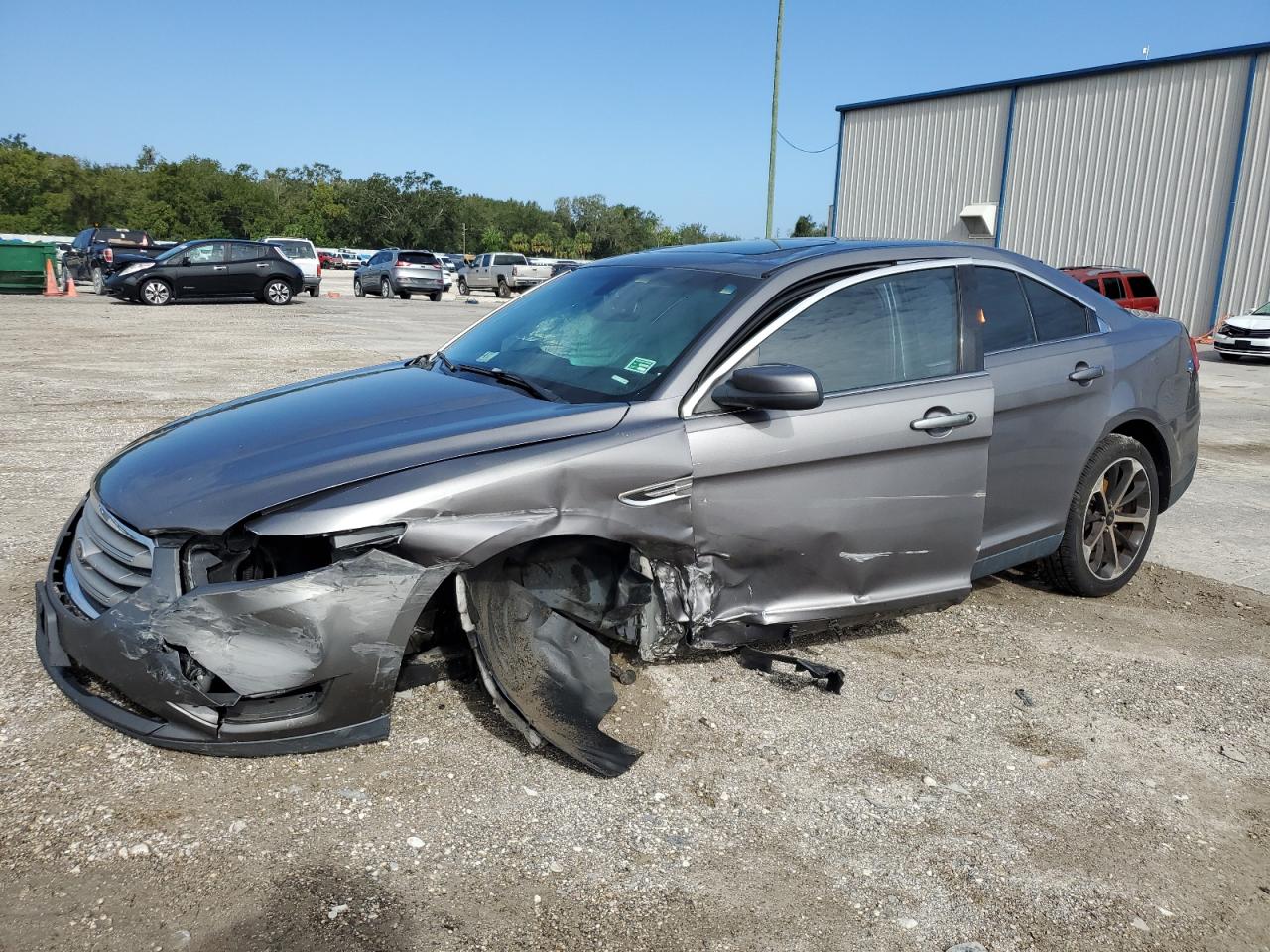 Lot #3301682664 2014 FORD TAURUS SEL