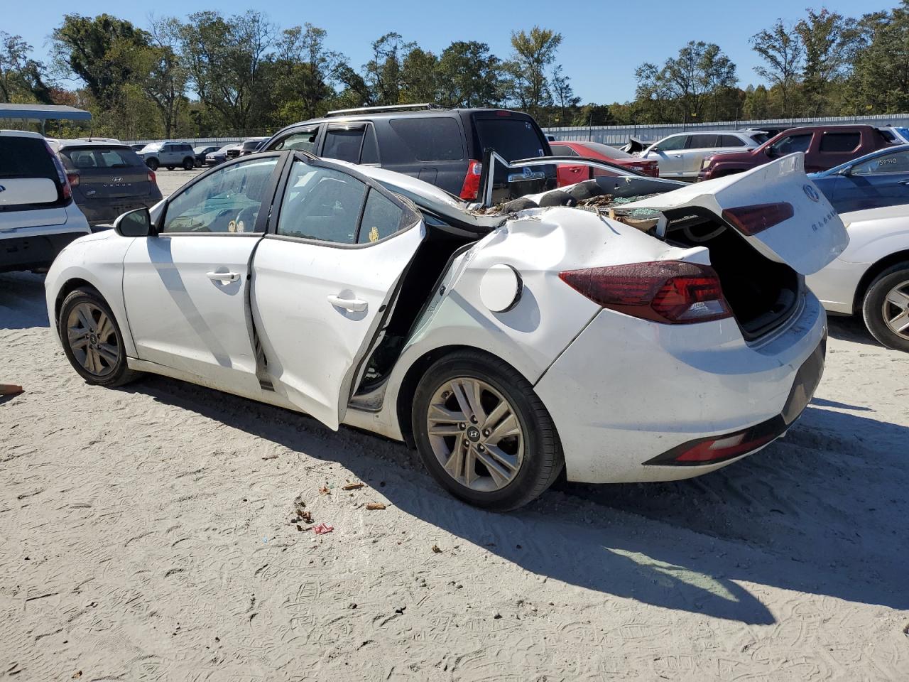 Lot #2976634585 2020 HYUNDAI ELANTRA SE