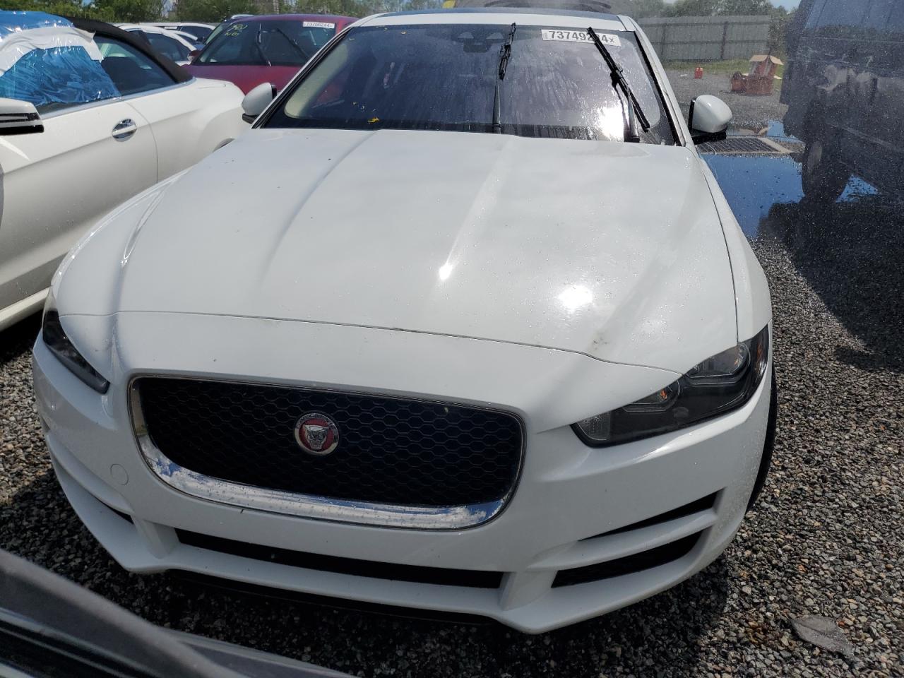 Lot #2996566584 2019 JAGUAR XE PRESTIG