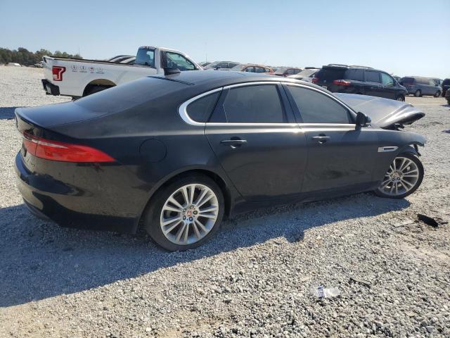 VIN SAJBE4BN9HCY44527 2017 Jaguar XF, Prestige no.3