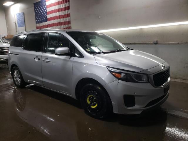 VIN KNDMB5C10H6243619 2017 KIA Sedona, LX no.4