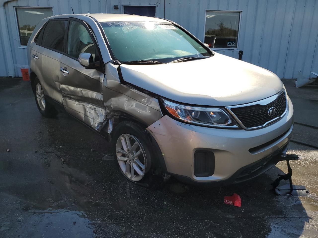 Lot #2953130658 2015 KIA SORENTO LX