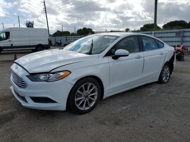 VIN 3FA6P0HD5HR256701 2017 Ford Fusion, SE no.1