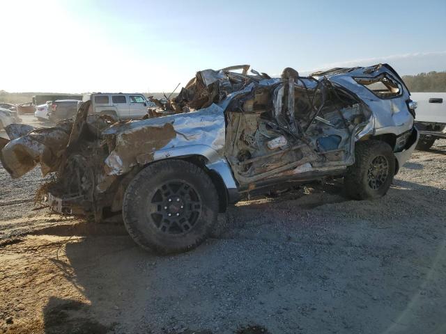 2024 TOYOTA 4RUNNER SR - JTENU5JR3R6255669