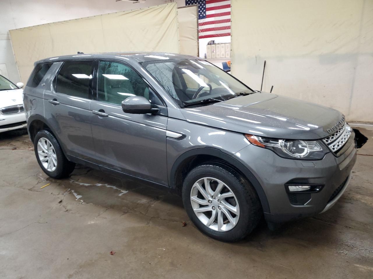 Lot #2952936773 2017 LAND ROVER DISCOVERY