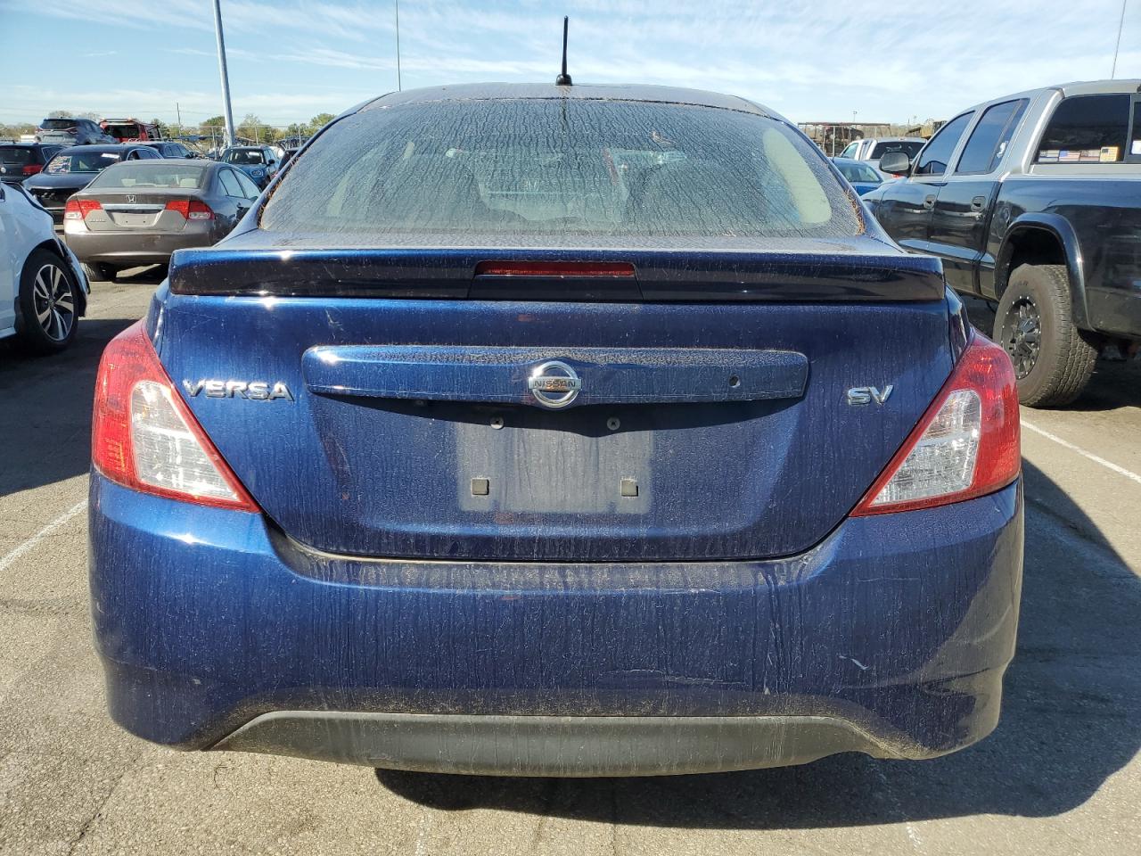 Lot #2988470806 2019 NISSAN VERSA S