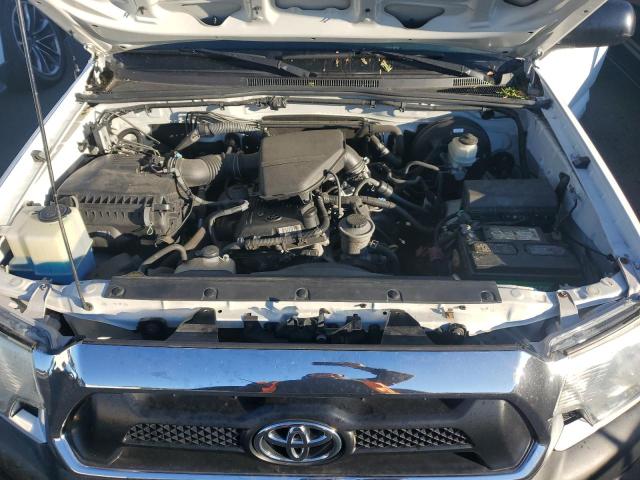 VIN 5TETX4CN2FX049921 2015 Toyota Tacoma no.11