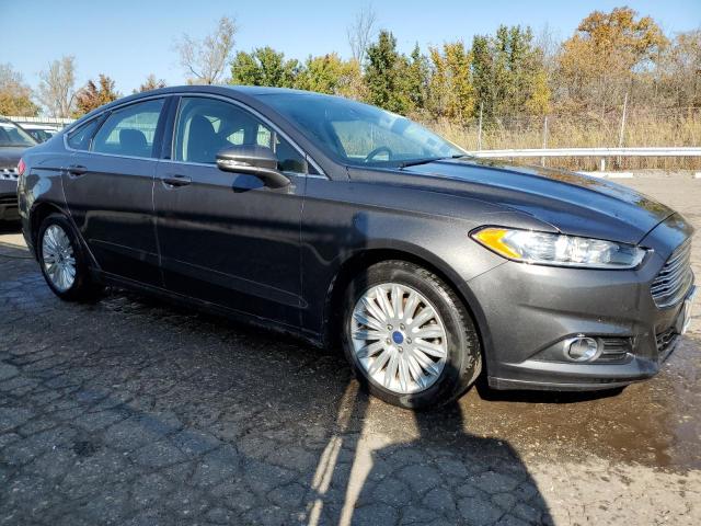 VIN 3FA6P0PU2GR257871 2016 Ford Fusion, Se Phev no.4