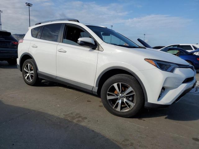 VIN JTMRFREV6HD203476 2017 Toyota RAV4, Xle no.4