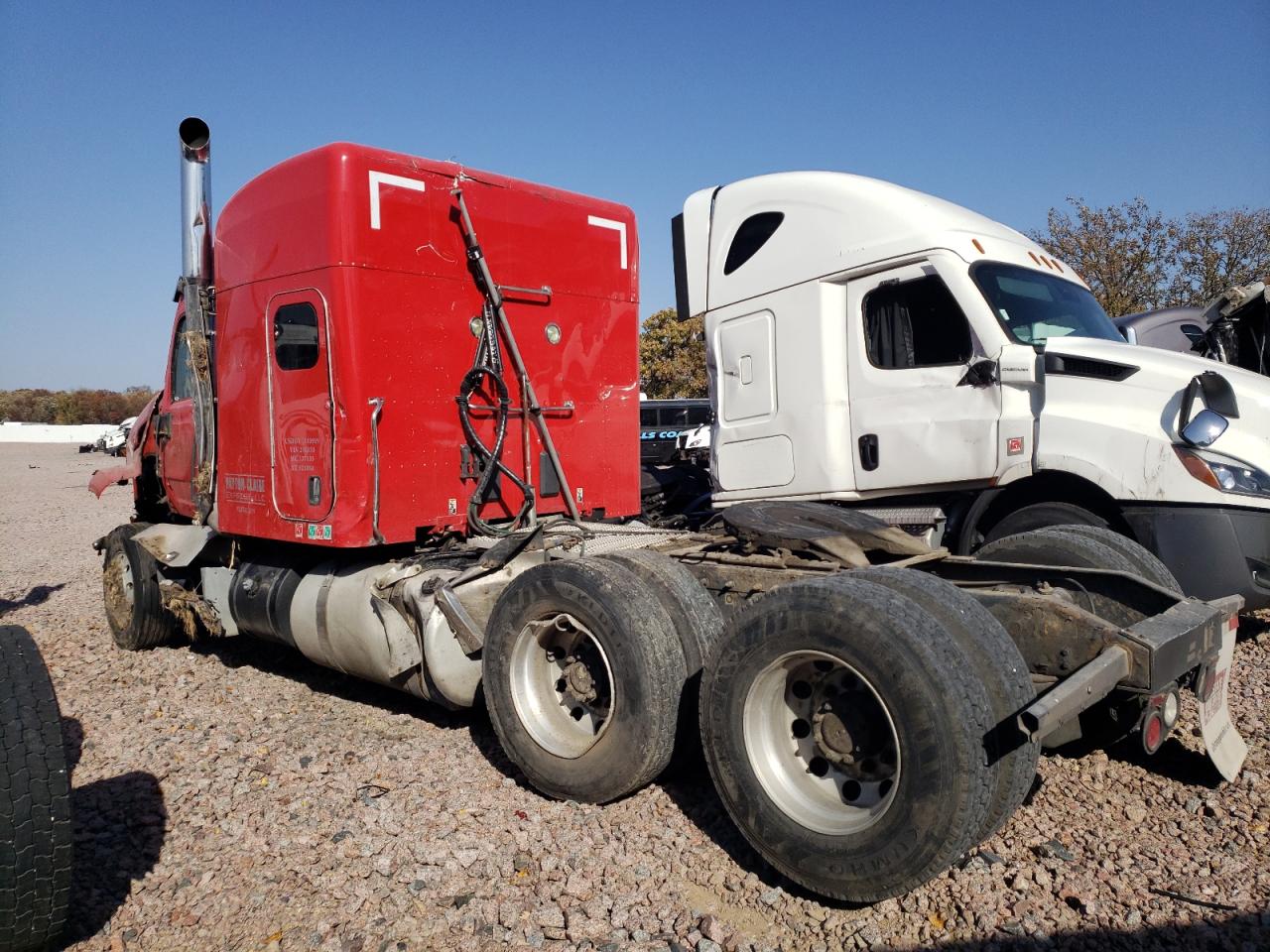 Lot #2909716358 2015 PETERBILT 579