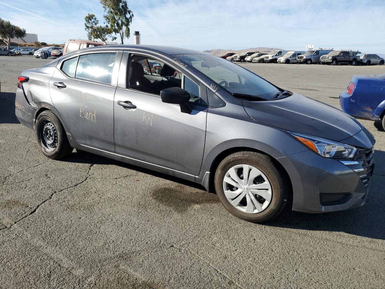 Lot #2986958857 2023 NISSAN VERSA S